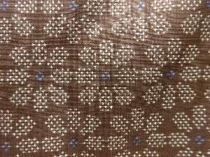 アンティーク　花模様織り出し本場泥大島紬着物(5マルキ)